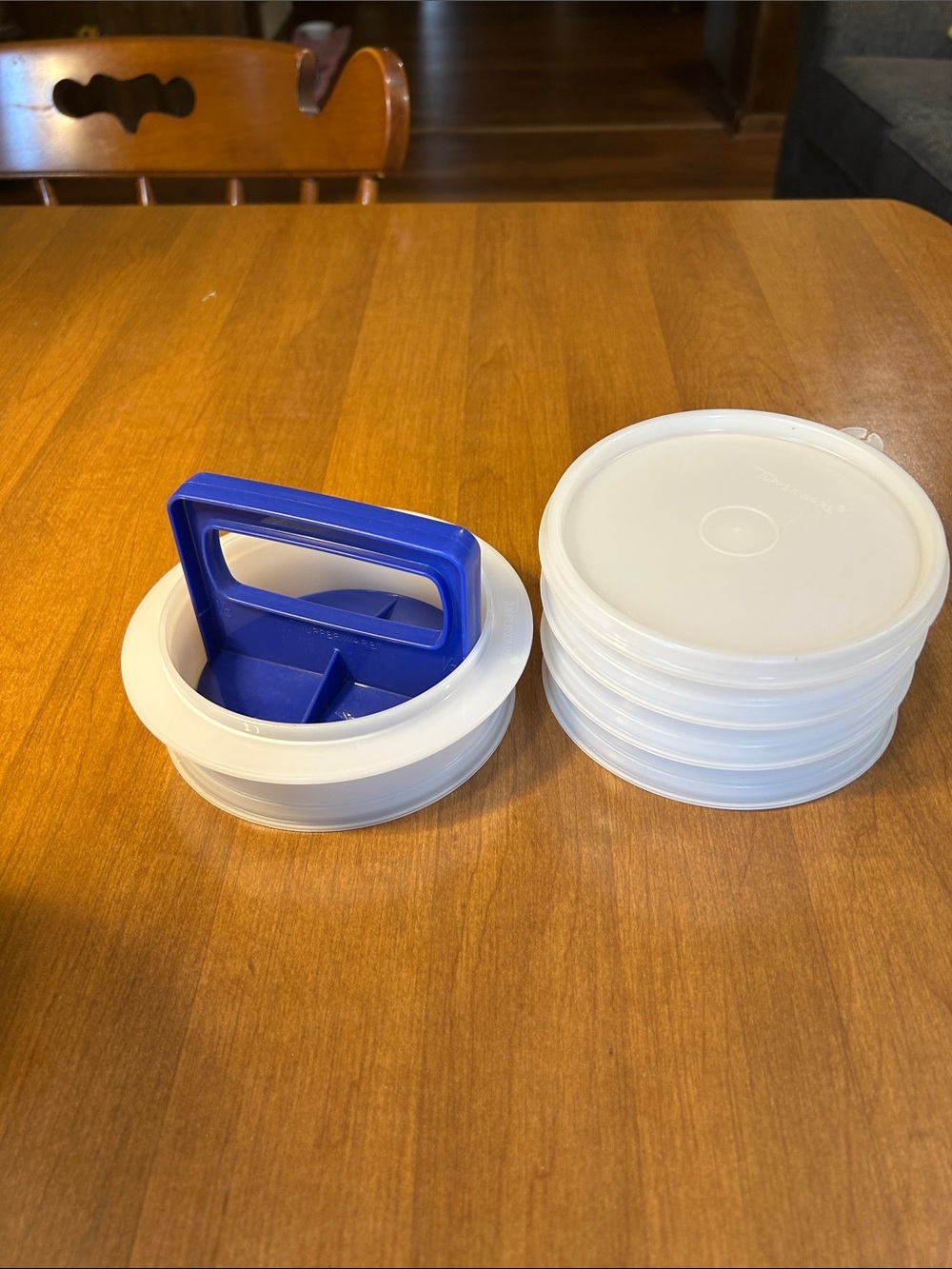 Tupperware large hamburger press set